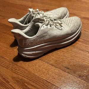 Hoka Clifton’s